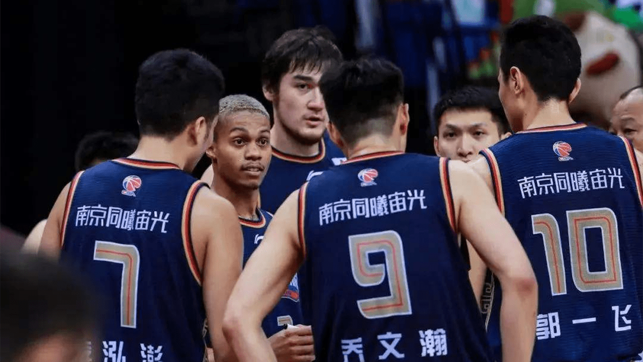 星空电竞 -包含深圳男篮内部会议纪要流出：赛后远射贴柱，CBA季后赛使命明确，赛程密集仍需轮换的词条