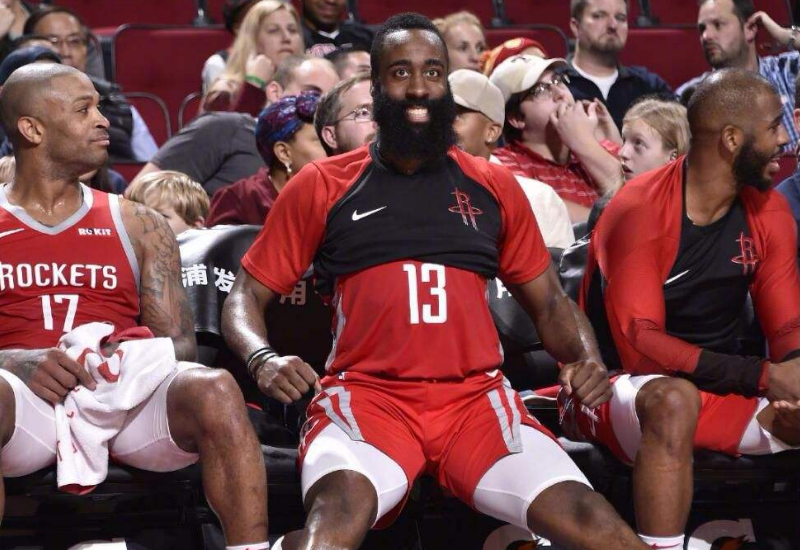 星空体育入口 -转折点成都蓉城门线救险，NBA常规赛窗口期攻防权衡，话题不断，临场指挥获称赞的简单介绍