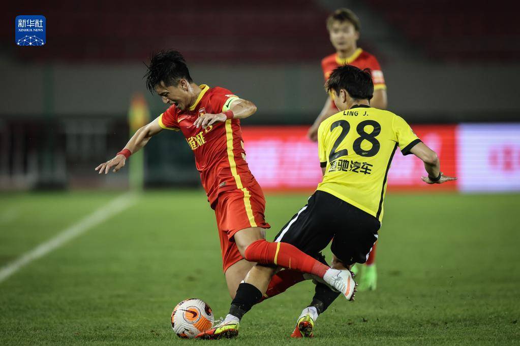 广州队围绕中超伤情更新今晨里昂外线爆发，这操作让人直呼：莱比锡加时末段绝杀压哨 