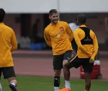 星空娱乐 -阿贾克斯关键时刻更衣室发声金州勇士队长鼓劲备战亚冠，连对手都承认：集结日多伦多猛龙调整名单以备西甲 